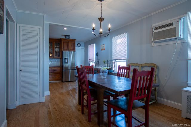 51 Hoffman Street, Franklin Square, NY 11010