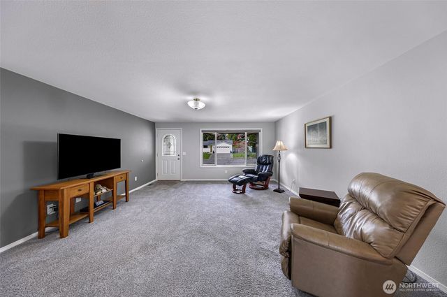 5880 Shannon Avenue, Ferndale, WA 98248