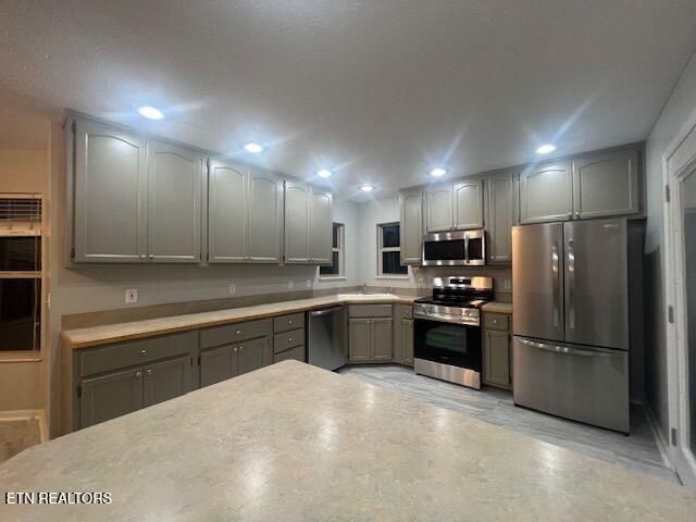 734 Southview Circle, Kodak, TN 37764