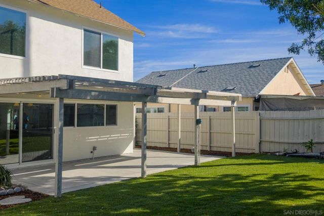 8875 Alphecca Way, San Diego, CA 92126