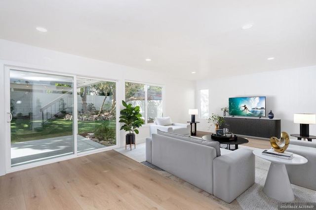 8875 Alphecca Way, San Diego, CA 92126