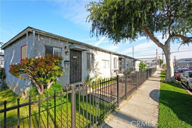 5117 Everett, Maywood, CA 90270