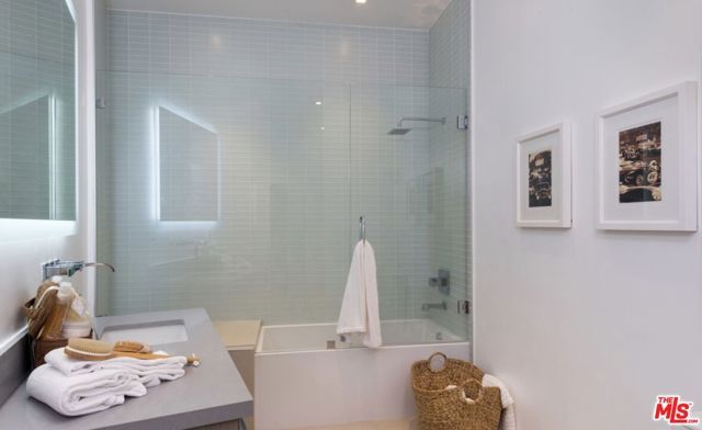 17816 Porto Marina Way, Pacific Palisades (los Angeles), CA 90272