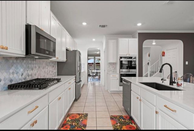 1201 Euless LN, Leander, TX 78641