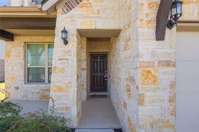 106 Barley Fork LN, Hutto, TX 78634