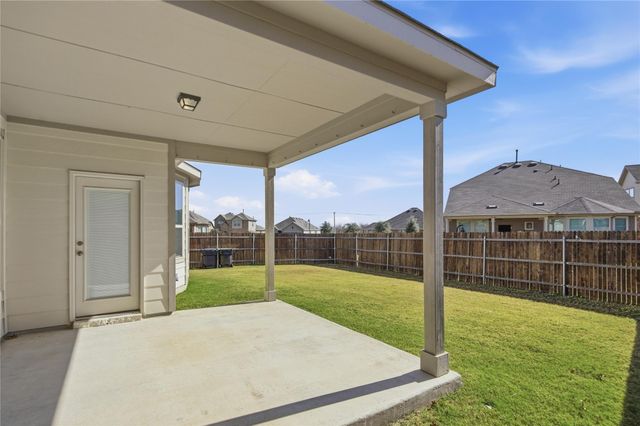 106 Barley Fork LN, Hutto, TX 78634