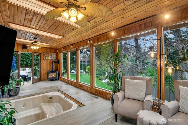 32807 12th Avenue SW, Federal Way, WA 98023