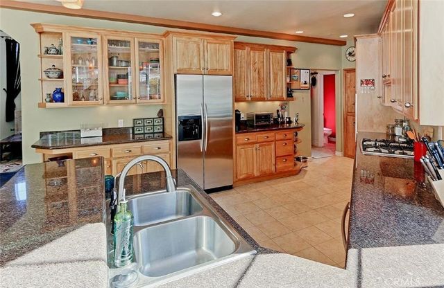 2801 Inglewood Avenue, Redondo Beach, CA 90278