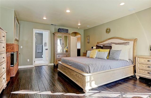 2801 Inglewood Avenue, Redondo Beach, CA 90278