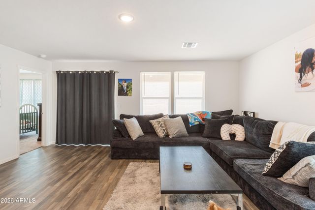 384 S JUNIPER Street, Benson, AZ 85602
