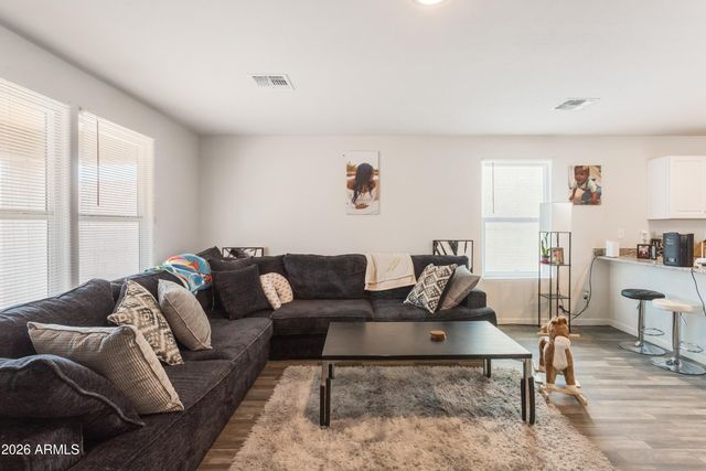 384 S JUNIPER Street, Benson, AZ 85602