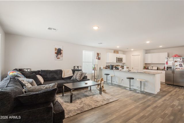 384 S JUNIPER Street, Benson, AZ 85602