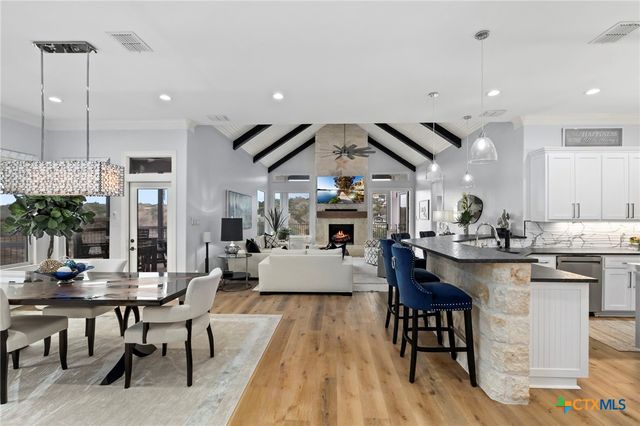 2078 Connie Drive, Canyon Lake, TX 78133