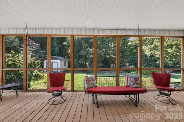 3959 Holly Springs Drive, Newton, NC 28658
