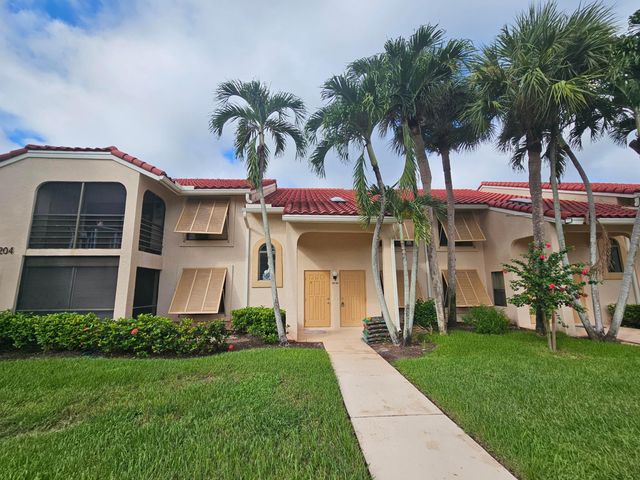 10204 Mangrove Drive 103, Boynton Beach, FL 33437