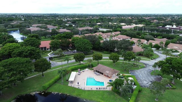 10204 Mangrove Drive 103, Boynton Beach, FL 33437