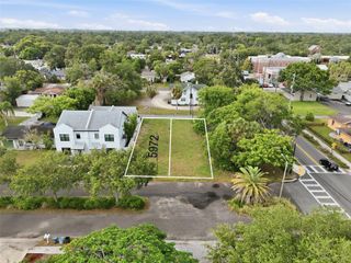 5972 CENTRAL AVENUE, New Port Richey, FL 34653