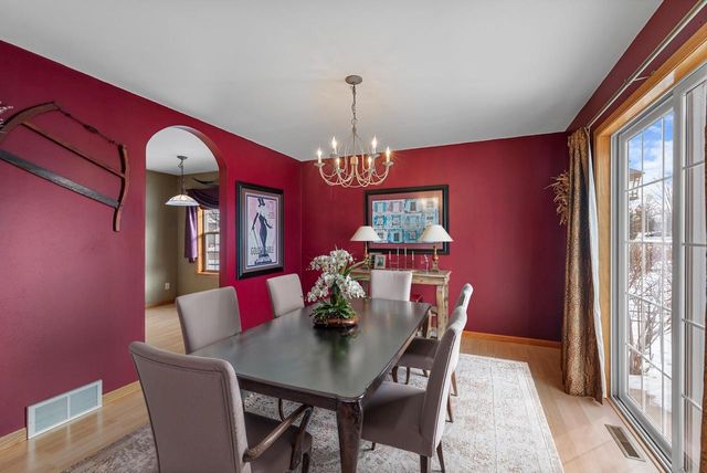 1542 PRIMROSE LANE, Fond Du Lac, WI 54935