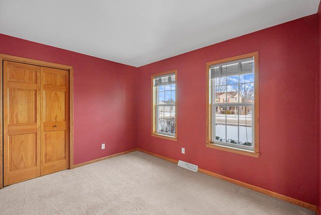 1542 PRIMROSE LANE, Fond Du Lac, WI 54935