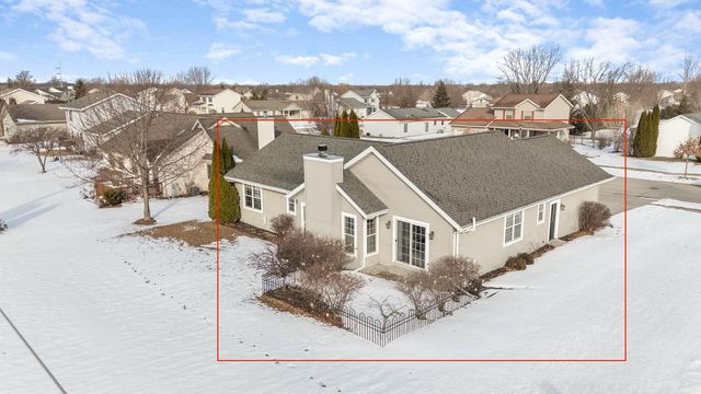 1542 PRIMROSE LANE, Fond Du Lac, WI 54935