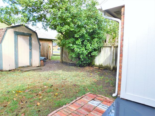 2716 Mistywood Lane, Denton, TX 76209