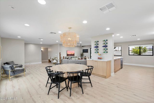 5429 E BLOOMFIELD Road, Scottsdale, AZ 85254