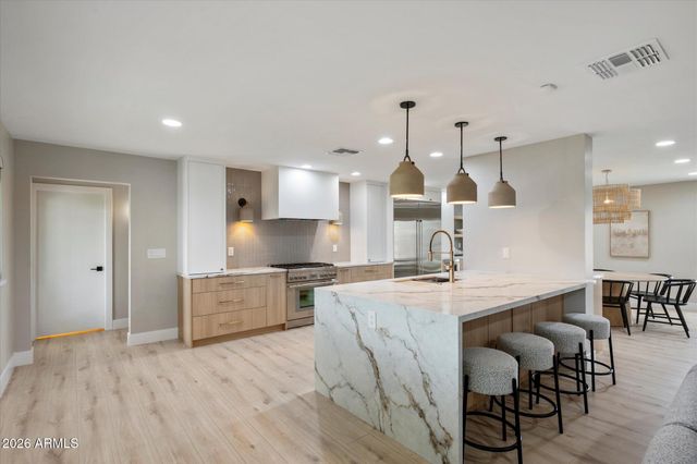 5429 E BLOOMFIELD Road, Scottsdale, AZ 85254