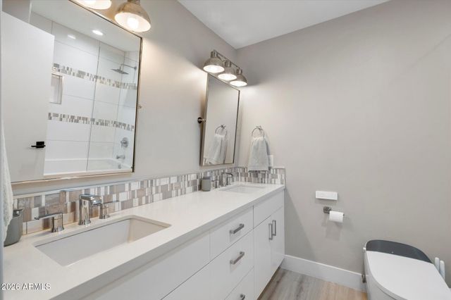 5429 E BLOOMFIELD Road, Scottsdale, AZ 85254