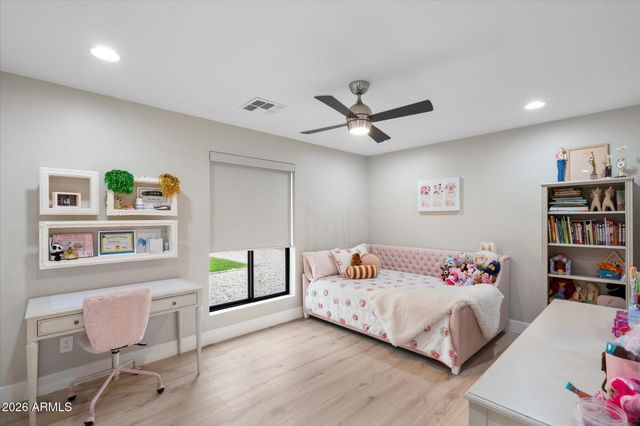 5429 E BLOOMFIELD Road, Scottsdale, AZ 85254