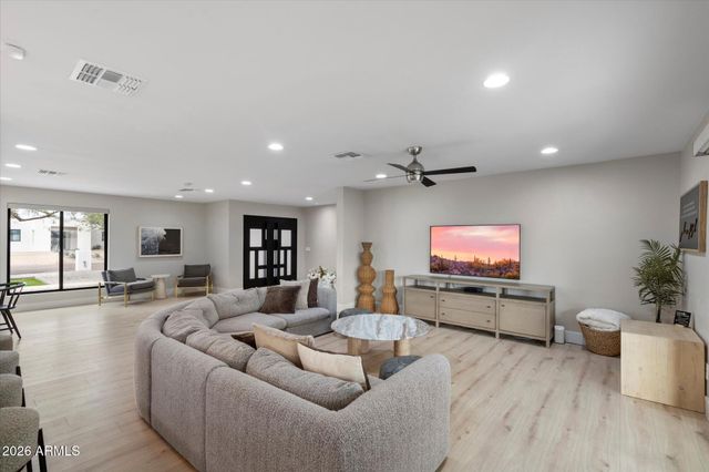 5429 E BLOOMFIELD Road, Scottsdale, AZ 85254