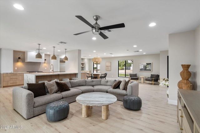 5429 E BLOOMFIELD Road, Scottsdale, AZ 85254