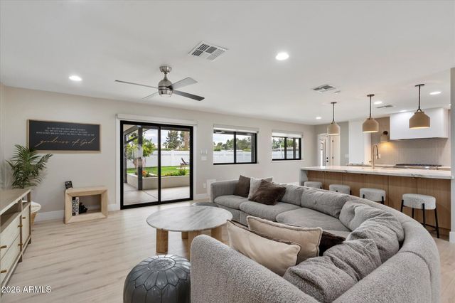 5429 E BLOOMFIELD Road, Scottsdale, AZ 85254