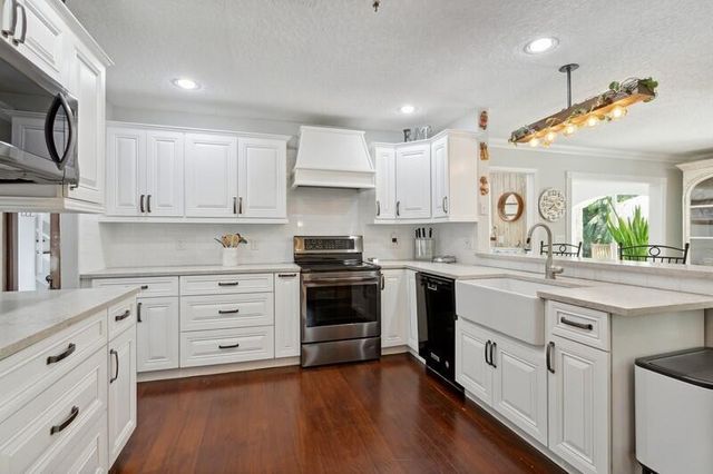 14324 PADDOCK Drive, Wellington, FL 33414