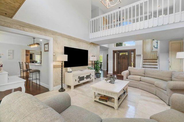 14324 PADDOCK Drive, Wellington, FL 33414