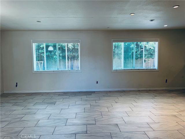 8900 Canary Avenue, Fountain Valley, CA 92708