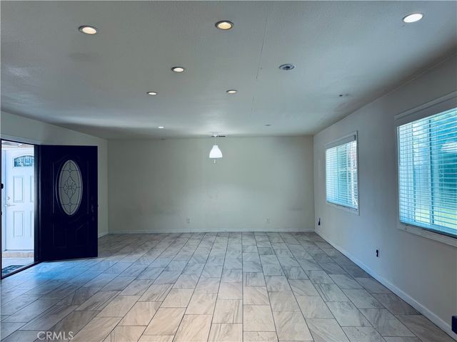 8900 Canary Avenue, Fountain Valley, CA 92708