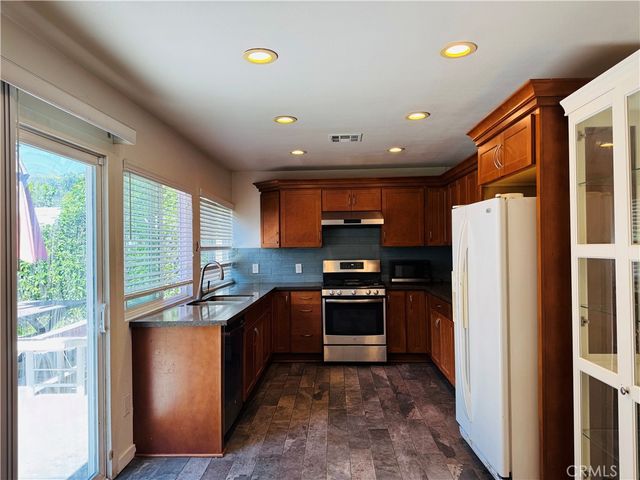 8900 Canary Avenue, Fountain Valley, CA 92708