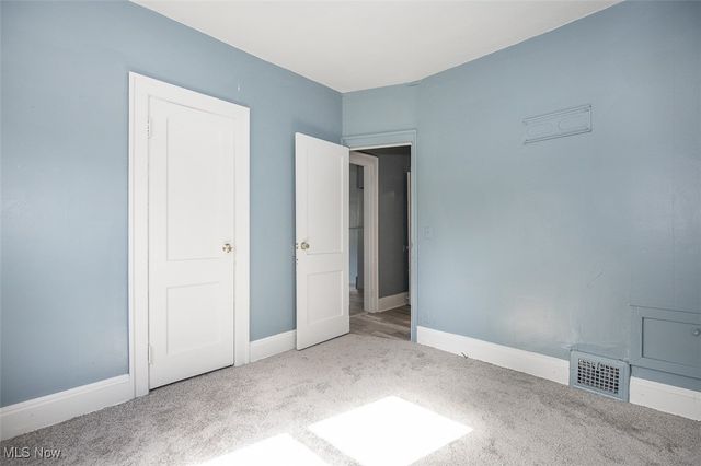 10204 Parkview Avenue, Garfield Heights, OH 44125