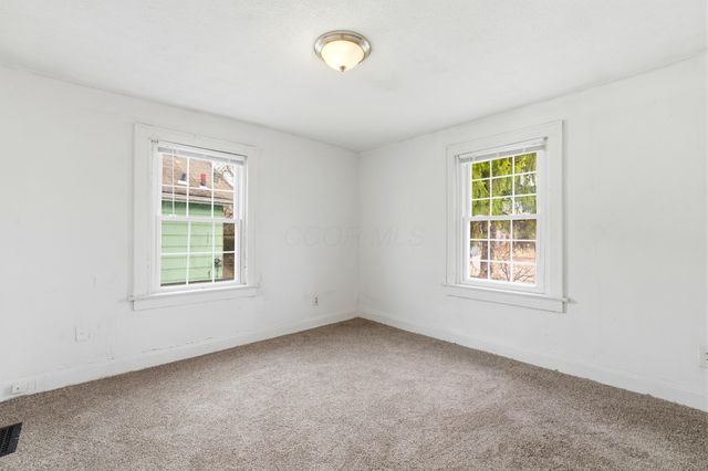 1266 E 22nd Avenue, Columbus, OH 43211