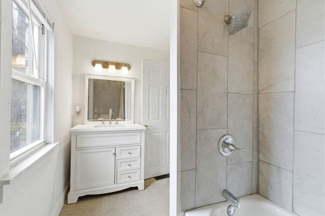 1266 E 22nd Avenue, Columbus, OH 43211