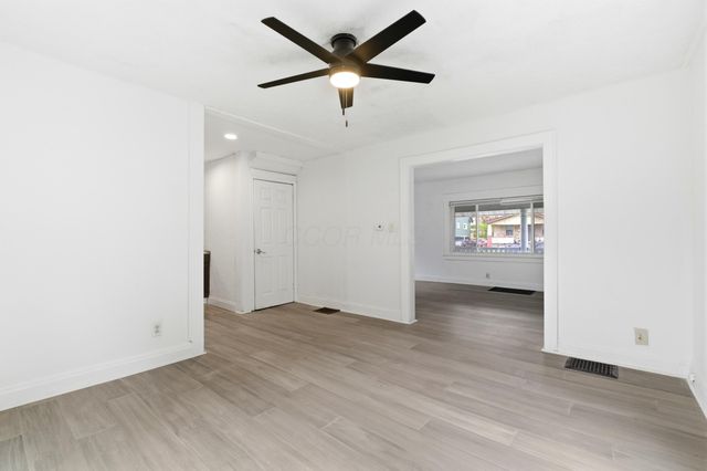 1266 E 22nd Avenue, Columbus, OH 43211