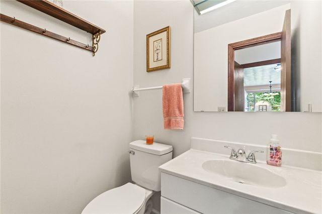 845 Burnside Drive, Tipp City, OH 45371