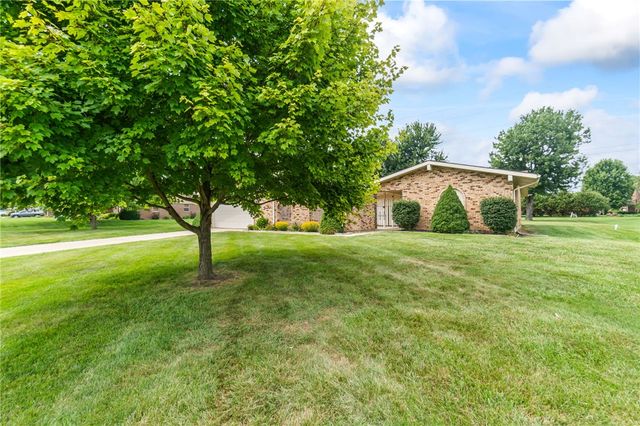 845 Burnside Drive, Tipp City, OH 45371