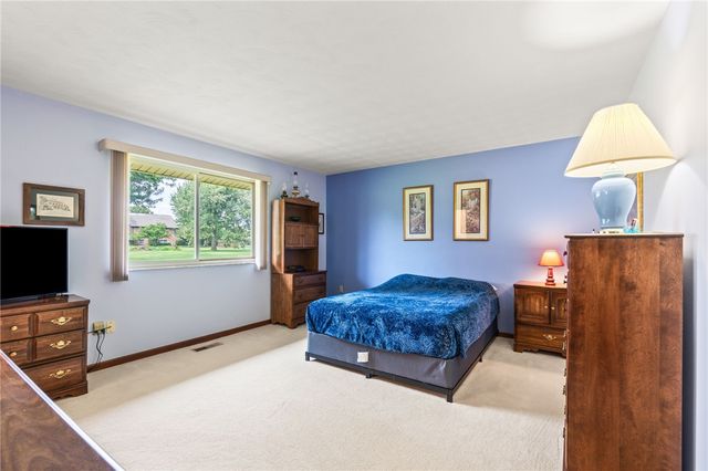 845 Burnside Drive, Tipp City, OH 45371