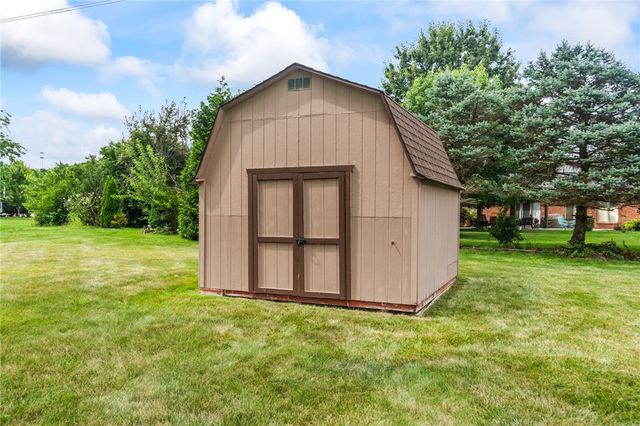 845 Burnside Drive, Tipp City, OH 45371