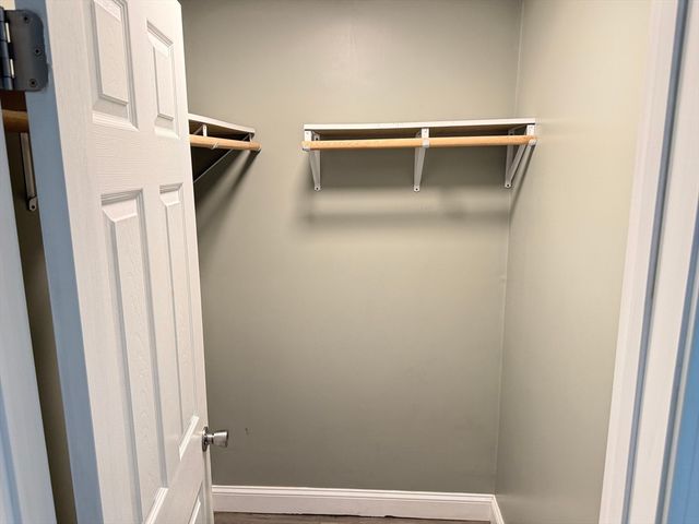 96 Plymouth St 4, Holbrook, MA 02343