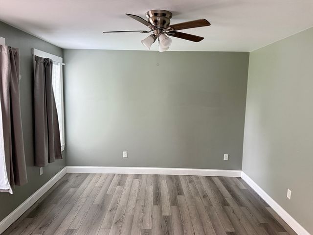96 Plymouth St 4, Holbrook, MA 02343