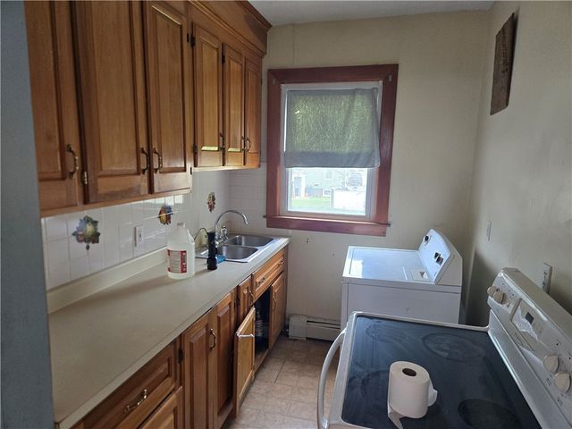 30 Cumberland Street, Cumberland, RI 02864