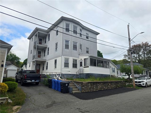 30 Cumberland Street, Cumberland, RI 02864