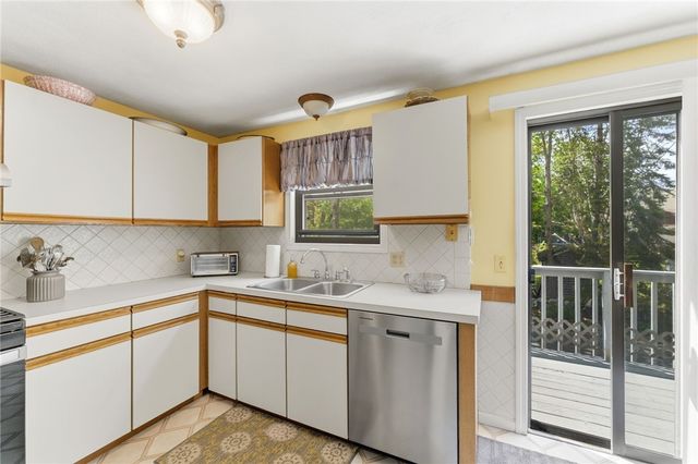 63 Esmond Street A, Smithfield, RI 02917